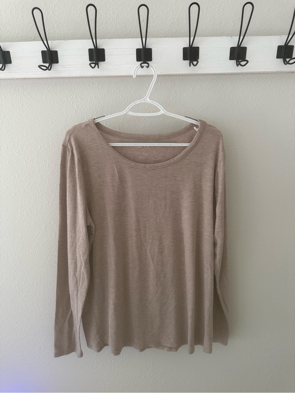 Women's Long Sleeve Scoop Neck Top - Taupe Lightweight Tee